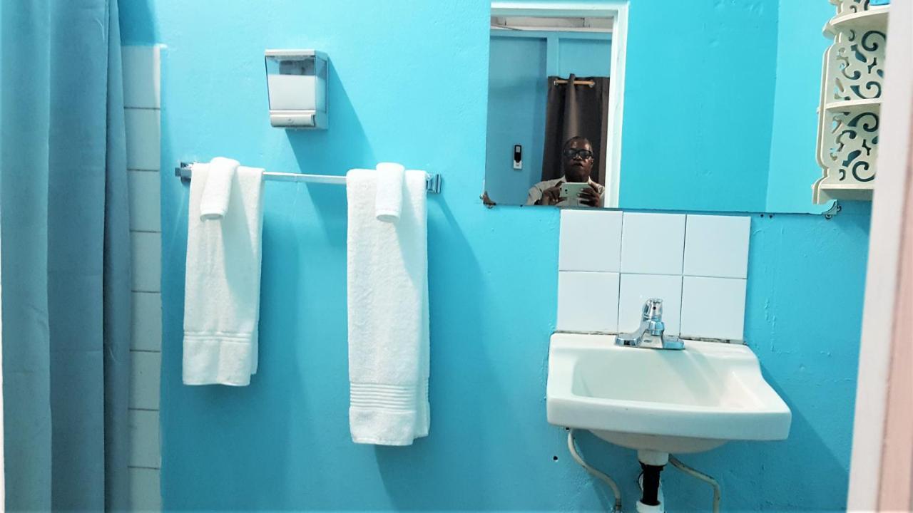 רוזו Chez Ophelia Cottage Apartments מראה חיצוני תמונה